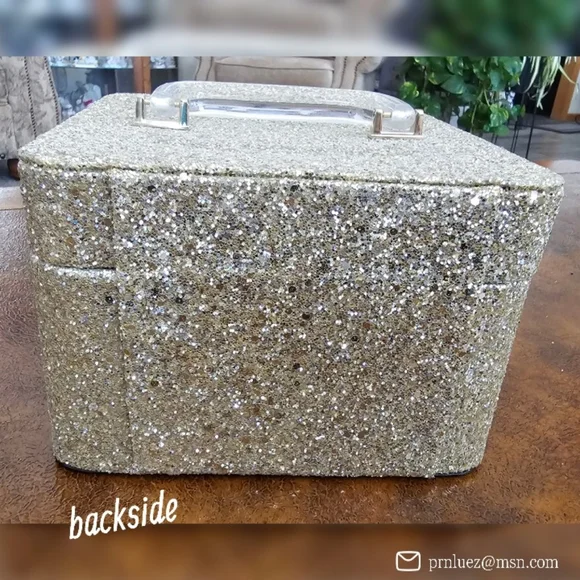 Victoria's Secret Gold Glitter Makeup Train Case - Picture 2 of 8